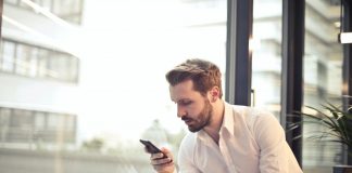 Где скачать приложения для смартфона?