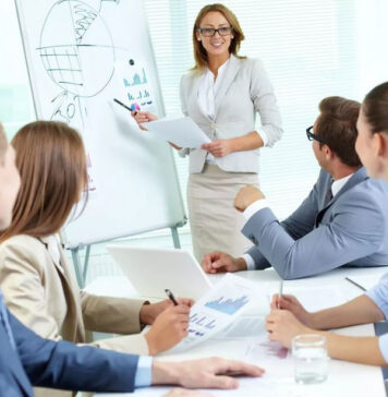 Кто занимается развитием персонала