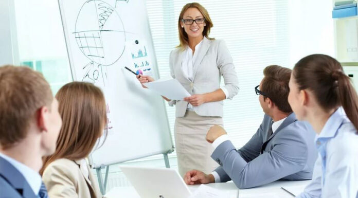 Кто занимается развитием персонала