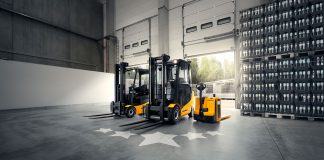 Как подобрать погрузочно-разгрузочное оборудование для вашего склада