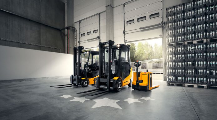 Как подобрать погрузочно-разгрузочное оборудование для вашего склада