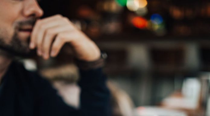 Как настроить портативный внешний монитор для ноутбука