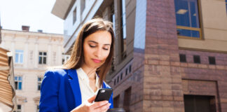 Анимированный фон у чатов в Telegram