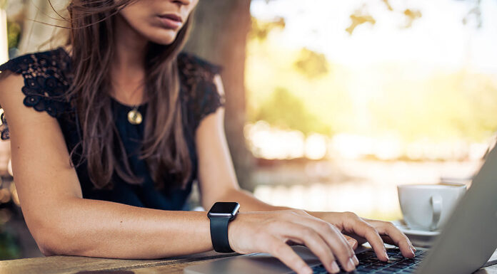 Аккаунты для продажи товаров и предложения услуг на Авито