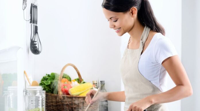 Газовые варочные поверхности из нержавеющей стали: какие современные функции отличают их от обычных плит