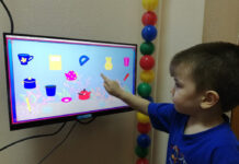 Интерактивные панели для школ и детских садов: ее основные характеристик, почему она удобнее интерактивной доски с проектором