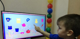 Интерактивные панели для школ и детских садов: ее основные характеристик, почему она удобнее интерактивной доски с проектором