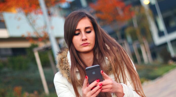 Как отключить вспышку на Айфоне при уведомлениях