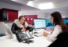 Какие услуги предоставляет АО АКБ ЦентроКредит: информация, полезная инвесторам