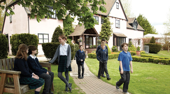 Чем отличается программа обучения в Кембриджской школе