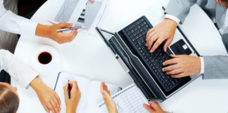 Кто помогает урегулировать ситуацию с налогообложением компании