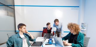 Почему российские операционные системы стали предпочтительней в местной корпоративной среде: советы