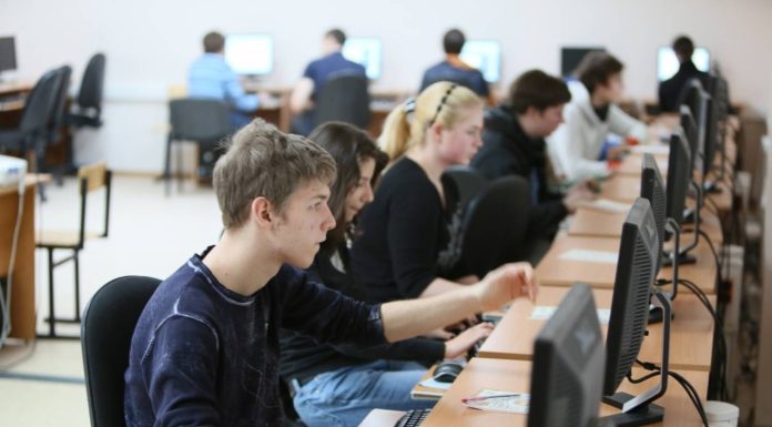 Где пройти курсы по компьютерной грамотности в Казахстане: почему стоит учиться в центре Smartmouse