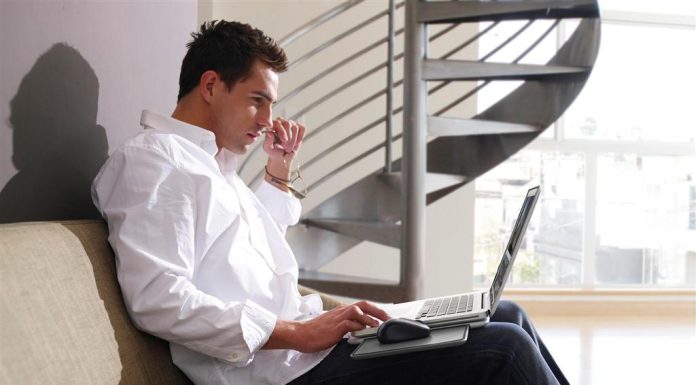 Какие отзывы на сайтах воспринимаются потенциальными клиентами, как честные и заслуживающие доверия: виджеты, положительные и негативные оценки