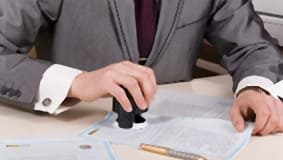 Сколько стоят услуги адвоката: подробности