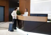 Управляющая компания отелей: ключевые функции и преимущества профессионального управления