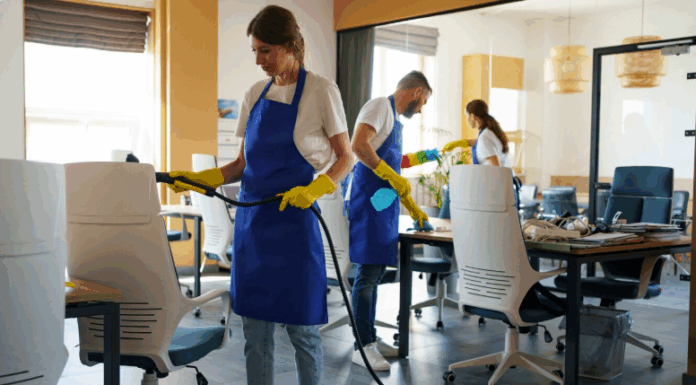 Экономия времени: почему клининг позволяет освободить ваш график