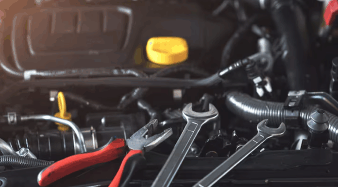 Какие инструменты обязательно должны быть у автомобилиста и почему