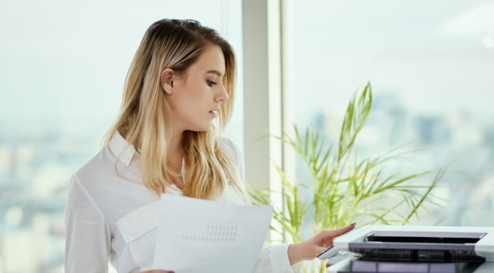 Почему не стоит чинить принтер самостоятельно